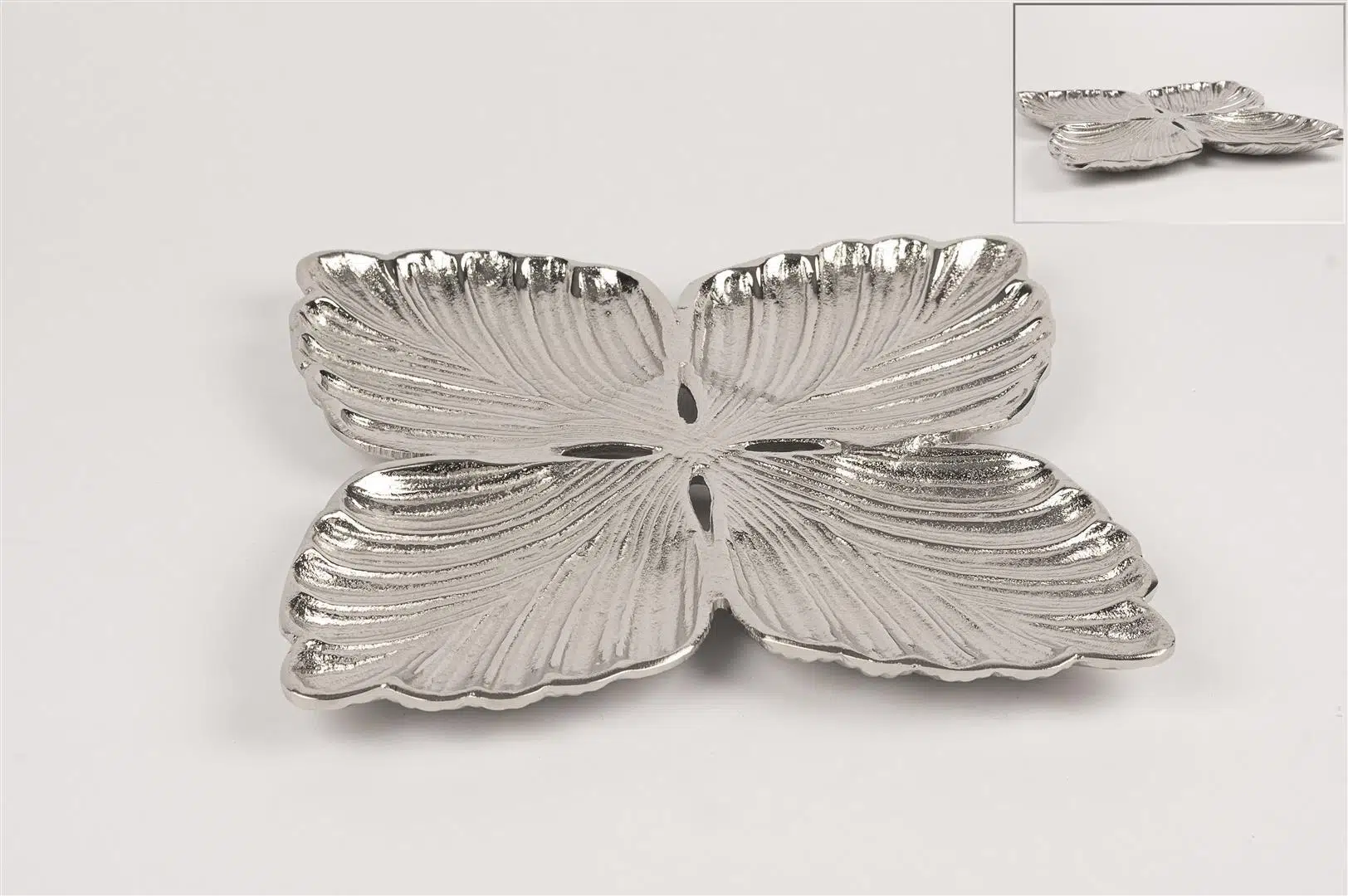 P248.890331 - Antik Gmş Yonca Metal Dekoratif Tabak/Çerezlik 26x26cm